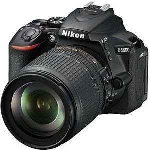 Nikon D5500 + AF-S DX 18-105 VR 24.2MP CMOS 6000 x 4000Pixels Zwart