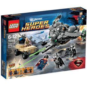 LEGO 76003 76003 Super Heroes DC Universe, Superman: Slag van Smallville Superman vecht om Smalville. Met 5 kleine figuren Superman, Oberst Hardy, General Zod, Faora en Tor-An.