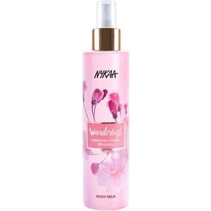 Nykaa Wanderlust Body Milk - Groene Thee Blad Extracten en Hennepzaadolie - Instant Absorptie & Hydratie - Veganistisch, Cruelty, SLS en Parabenen Vrij - 200ml (Japanse Cher)