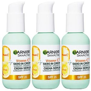 Garnier SkinActive Vitamine C 2in1 Verhelderend Huidoneffenheden Crème Gezichtsserum SPF 25 voor Doffe Egale Huid Formule met Vitamine C en Citrusextract - 3 Flessen 50ml