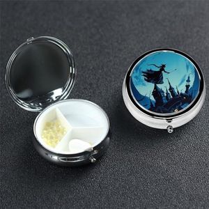 Pillendoosje ronde pillendoos pil organiseren met 3 compartimenten heks vliegt over het kasteel medicijnorganisatordoos waterdichte kleine pillendoos voor reizen, metalen pillencontainers voor