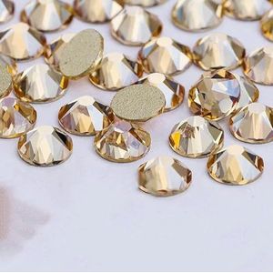 2088 DIY kristal nageldecoraties zonder hotfix, 8 grote en 8 kleine strass steentjes, platte achterkant, plaknagels voor nagelkunst - gouden schaduw - SS30-288 stuks