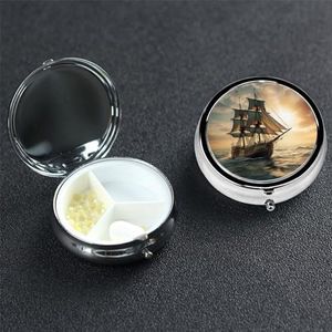 Pillendoosje Ronde Pillendoos Pil Organiseren met 3 Compartimenten Schip Zeilen Alleen Medicijnen Organizer Box Waterdichte Kleine Pillendoos voor Reizen Metalen Pillencontainers voor Medicatie