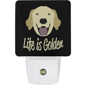 Life Is Golden (Golden Retriever) Warm Wit Nachtlampje Plug In Muur Schemering naar Dawn Sensor Lichten Binnenshuis Trappen Hal