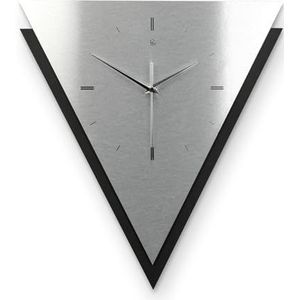 Kreative Feder Driehoekige 3D designer wandklok ""Silver"" in moderne metallic look zilver-zwart zonder tikkende geluiden (stil radiouurwerk)