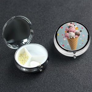 Sweet Ice Cream Pill Box 3 Compartiment Pil Case voor Portemonnee & Pocket Leuke Pil Organizer met Spiegel Draagbare Reizen Pillendoos Metalen Ronde Geneeskunde Organizer Uniek Gift