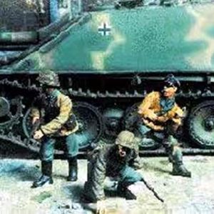 1/35 WOII Duitse tank soldaat hars modelkit ongeverfd en ongemonteerd hars modelonderdelen (3 mannen, geen tanks) //9X3z-8