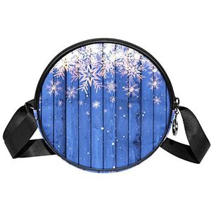 Messenger Bag Kerst Sneeuwvlokken op Blauwe Houten Achtergrond Crossbody Tas voor Vrouwen Rond, Meerkleurig, 6.7x6.7x2.3 in, Sling Rugzakken