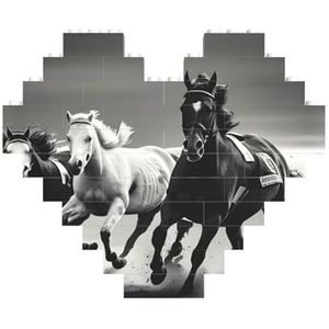 Zwart-witte paarden die met plezier gevulde puzzel rennen - een boeiende hersenstimulator voor gezinsvrije tijd en entertainment