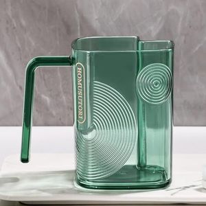 Mondwaterbekers en tandenborstelbekers