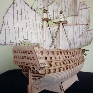 For:Modelschip Voor: Bouwpakket houten bootmodel in elkaar zetten Zelfbouw Royal Navy houten model Beste Cadeaus Voor Vrienden En Familie