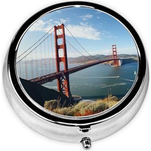 San Francisco Golden Gate Bridge bedrukte ronde pillendoos, klikdeksels, pillendoos voor reizen, mini draagbare pillenorganizer voor lange termijn om mee te nemen in zakken, portefeuilles, reizen,