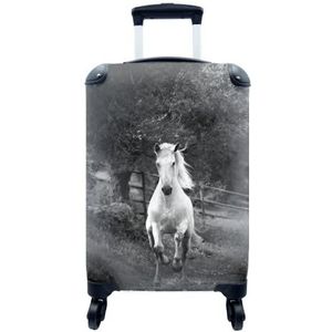 MuchoWow® Koffer - Paard - Natuur - Modder - Past binnen 55x40x20 cm en 55x35x25 cm - Handbagage - Trolley - Fotokoffer - Cabin Size - Print