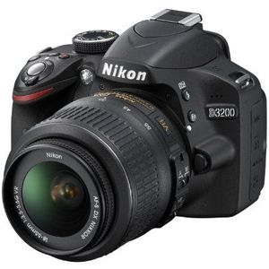 Nikon D3200 SLR digitale camera (24 megapixels, 7,4 cm (2,9 inch) display, Live View, Full-HD) kit incl. AF-S DX 18-55 VR lens zwart