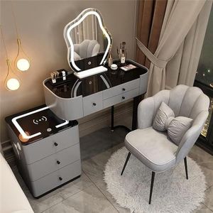 EdNey Vanity Desk Set, met 3-kleuren dimbare verlichte spiegel, 5 laden, gewatteerde kruk, met draadloos oplaadstation en Bluetooth-luidspreker (kleur: grijs+zwarte stoel, maat: 80 cm)