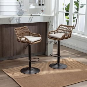 WEALTHOUSE Moderne barkruk set van 2 met armleuningen – in hoogte verstelbare rotan barstoel met 360 ° rotatie, metalen voet en gestoffeerde zitting – voor keuken, eetkamer, café, lounge & bar (beige)