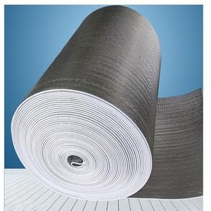 HUFIREHU Folie Isolatie Warmtereflecterende Warmteradiator Isolatie Folie Aluminiumfolie Thermische Isolatiefilm Voor Daken Muren En Vloeren Warmtebehoud(700cm/275.6in,2.5cm/0.98in)