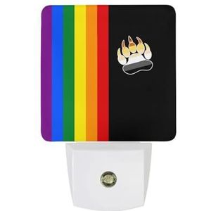 Homo LGBT Beer Vlag Warm Wit Nachtlampje Plug In Muur Schemering naar Dawn Sensor Lichten Binnenshuis Trappen Hal