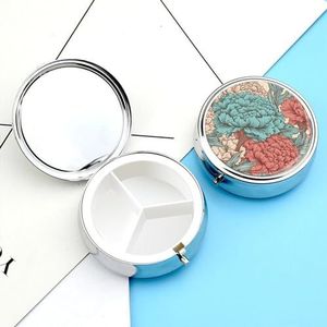 Pillendoosje pillendoosje voor vrouwen, wekelijkse pillenorganizer met 3 compartimenten, blauwe rode bloemen, kleine pillendoos, pillencontainer, draagbare vitaminehouderdozen voor op reis,