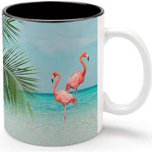 Flamingo staande in de heldere blauwe zee gepersonaliseerde koffiemok koude dranken warme melk theekop zwarte voering keramiek beker met handvat cadeau voor vrouwen mannen 325 ml