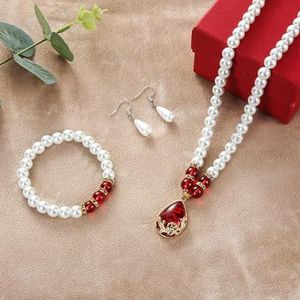 Vintage Fashion natuurlijke Ruby Pearl sieraden Set voor vrouwen ketting oorbellen armband Set bruiloft partij sieraden cadeau-rose set rood