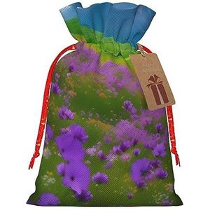 Natuur paarse bloemen weide berg schilderachtige trekkoord kerstcadeau tas-met rustieke aantrekkingskracht, perfect voor al uw geschenkbehoeften