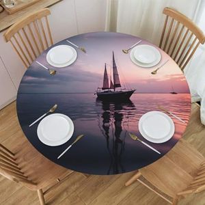 Zeilboot bij zonsondergang patroon rond tafelkleed, waterdicht en afveegbaar met elastische randen, geschikt voor het decoreren van ronde tafels.