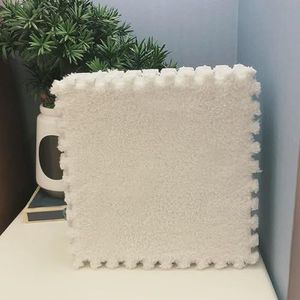 12x12 Inch 0,4 Inch Dik 18 Stuks In Elkaar Grijpende Pluche Schuimtapijttegels Met Randen(White)