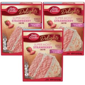 Betty Crocker Super Moist Aardbei Cake Mix | Voor het bakken van heerlijke en sponsachtige vochtige aardbeientaart dessert | Pack van 3 x 432g