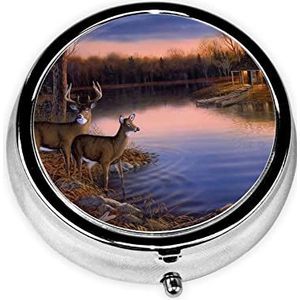 Natuur Wilde Dieren Herten Gedrukt Pil Doos 3 Component Mini Kleine Pil Case Leuke Pil Organizer Draagbare Ronde Pil Container Houder om Vitaminen Medicatie vast te houden