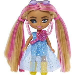 Barbie Extra Mini Minis Pop met Roze en Blond Haar, Accessoires en Poppenstandaard, 3.25"" Collectible