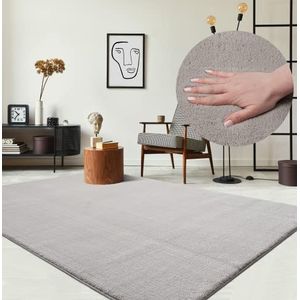 the carpet Relax modern, pluizig, laagpolig tapijt, antislip onderkant, wasbaar tot 30 graden, heerlijk zacht, bontlook, zandkleurig, 140 x 200 cm