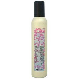 Davines Curl Moisturizing Mousse, 8,4 ounce door davines.