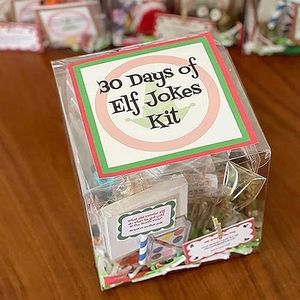 Qxiao 24/30 dagen Elf Surprise Kit Box Kerst Elf Activiteit Kit, Hilarische Elf Plezier, Voor Kinderen, Beste Kerst Countdown Gift