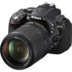 Nikon D5300 digitale SLR camera (24,2 megapixel, 8,1 cm (3,2 inch) LCD-display, Full HD, HDMI, WiFi, GPS, AF-systeem met 39 meetvelden) alleen behuizing zwart, incl. 18-55 mm lens, zwart, Nikon D5300