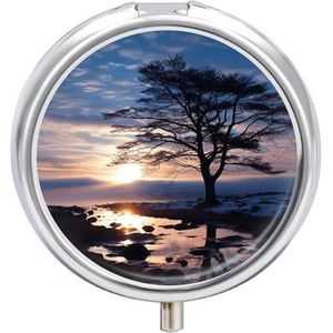 YJWANDL Ronde pillendoos boomtak silhouet in de schemering print 3 compartimenten geneeskunde pillendoosje print pillenorganisator decoratieve metalen draagbare pillendoos zak pillendoos, stijl-14