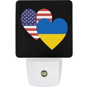Oekraïense Amerikaanse Hart Vlag Warm Wit Nachtlampje Plug In Muur Schemering naar Dawn Sensor Lichten Binnenshuis Trappen Hal