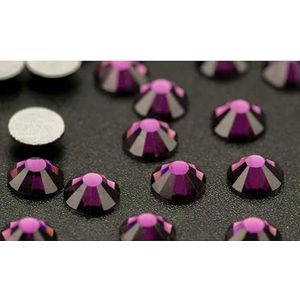 Non Hot Fix Flatback Rhinestones en decoraties Crystal Nail Art accessoires Nagelsticker Glitter Steen Diamant DIY-033 Amethist-SS5 (1440 stuks)