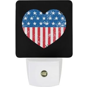 VS Amerika Retro Hart Vlag Warm Wit Nachtlampje Plug In Muur Schemering naar Dawn Sensor Lichten Binnenshuis Trappen Hal
