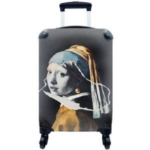 MuchoWow® Koffer - Meisje met de parel - Goud - Zwart - Wit - Past binnen 55x40x20 cm en 55x35x25 cm - Handbagage - Trolley - Fotokoffer - Cabin Size - Print