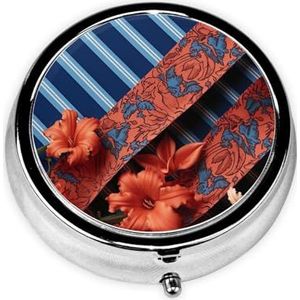 Blauwe strepen en rode bloemen print ronde pillendoos 3 compartimenten draagbare mini pillenetui metalen pillenorganisator pillencontainer voor zakportemonnee kantoor reizen