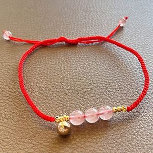 Dames armband, jongens armband Rode koord armband Crystal rijkdom enkelband armband for vrouwen natuurlijke rode granaat kralen geweven enkelband vakantie sieraden Talisman geluk (Color : Strawberry