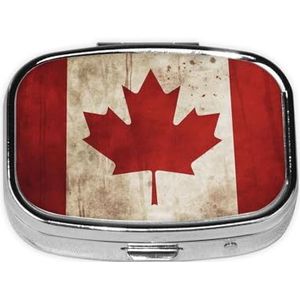 Retro Canada Vlag Print Pillendoos Vierkante Pillendoos 2 Compartiment Kleine Metalen Geneeskunde Organizer Draagbare Reizen Pillendoos voor Pocket Purse Leuke Mini Pil Container om Dagelijkse