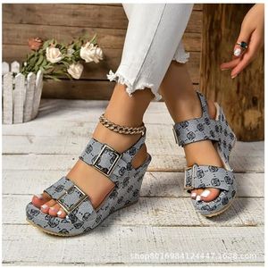 2024 zomersandalen met ronde neus, sleehak en gesp bedrukt, formaat Romeinse sandalen met dikke zool en hoge hak(Navy,39 EU)