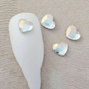 100 stuks/pak Cognac Wit Gemengde Vormen Zelfklevende Mode Trend Precisie Snijden Nail Art Strass Milieuvriendelijk & Veilig-V-28-5.5x6mm 100 stuks