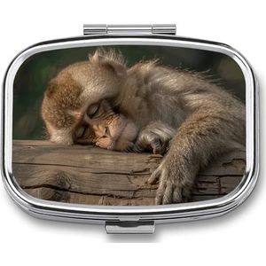 Draagbare medicijndoos, slapen op een logboek Gedrukt Mini Rechthoek Pil Case Pocket Geneeskunde Doos Pil Container Reizen Sieraden Doos Pil Houder Draagbare Vitamine Opbergdoos