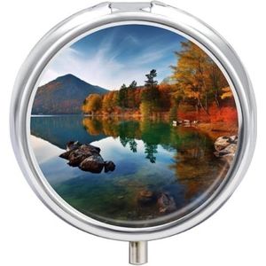 Autumn Lake Pill Box 3 Compartiment Kleine Pillendoos Draagbare Pillendoos voor Pocket Of Portemonnee Ronde Metalen Pillendoos Leuke Geneeskunde Organizer Houder om Vitaminen Medicatie vast te houden