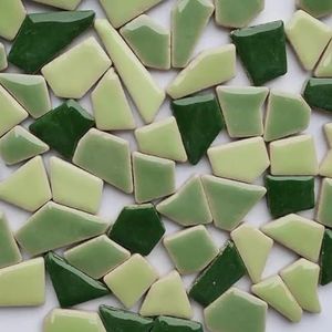 Mozaïektegels 4,3 oz/122 g veelhoek porselein mozaïek tegels doe-het-zelf ambachtelijke keramische tegel mozaïek maken materialen 1-4 cm lengte, 1 ~ 4 g/stuk, 3,5 mm dikte (kleur: groene mix, maat: