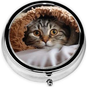 Pillendoosje met spiegel, retro pillendoos met 3 vakken, kat onder deken, kleine pillenorganizer voor portemonnee of zak, decoratieve metalen medicijnen, vitamine-organizer, unieke geschenken