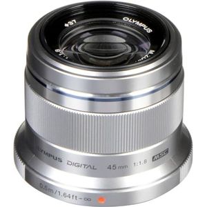 Olympus M.ZUIKO Digital ED 45mm F1.8 lens, zilver